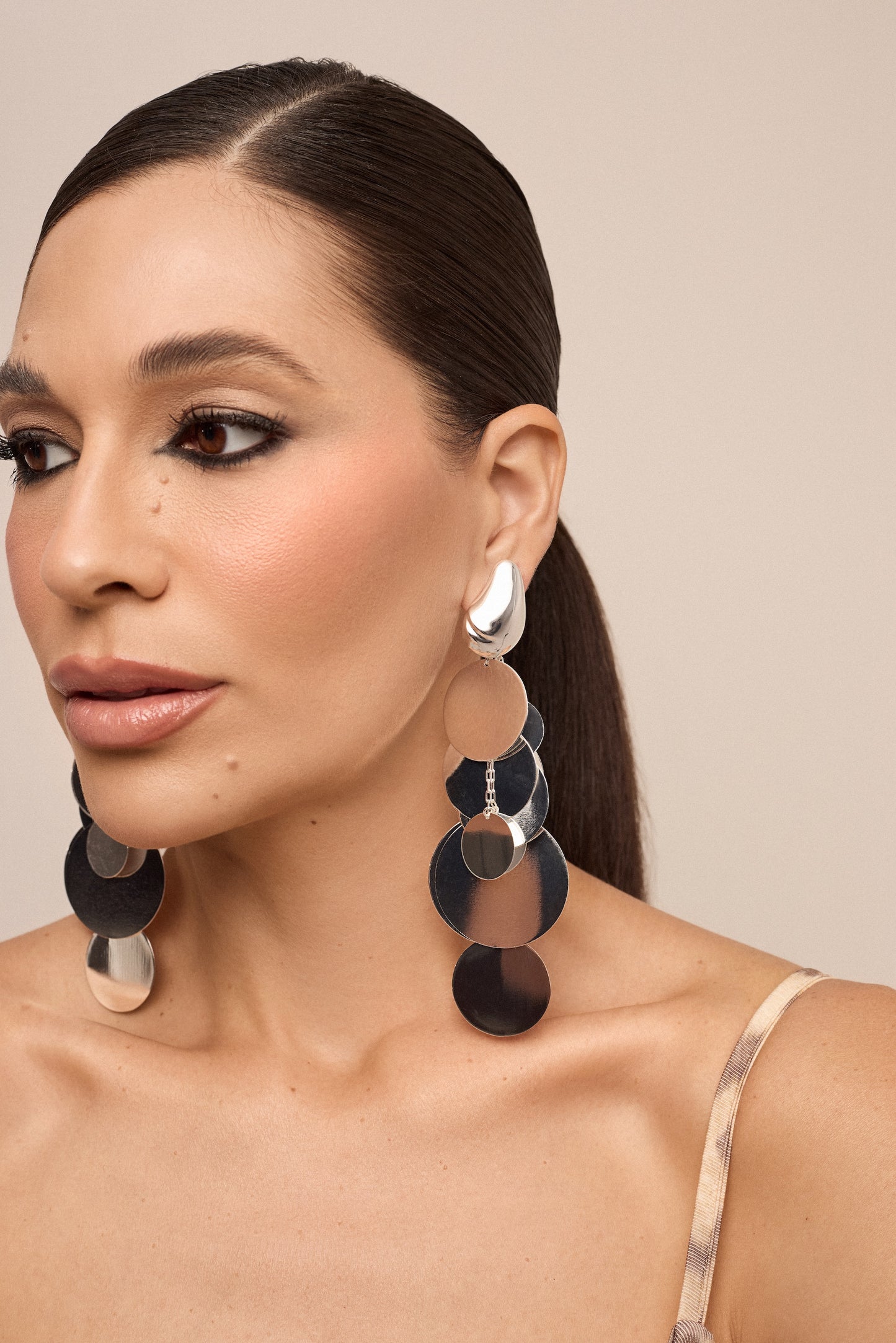 KIM EARRING