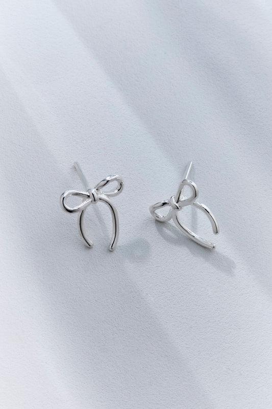 LACINHO MINIMALISTA EARRING