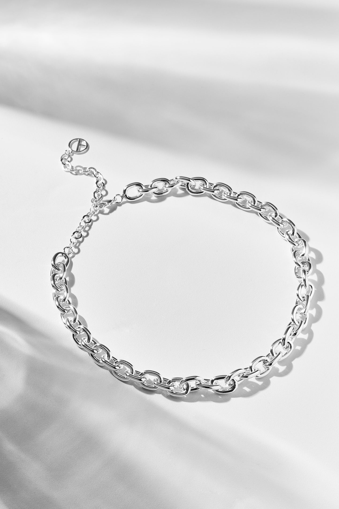 CLASSICA CHAIN