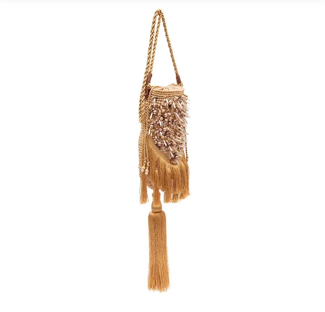 BOLSA BUCKET CROSSBODY RÁFIA AREIA OURO