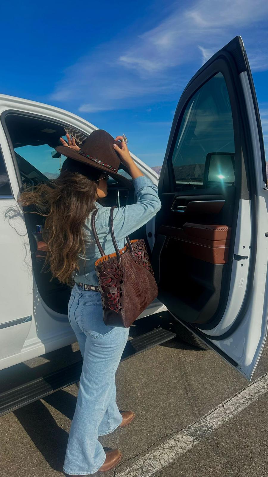 OUTBACK WESTERN