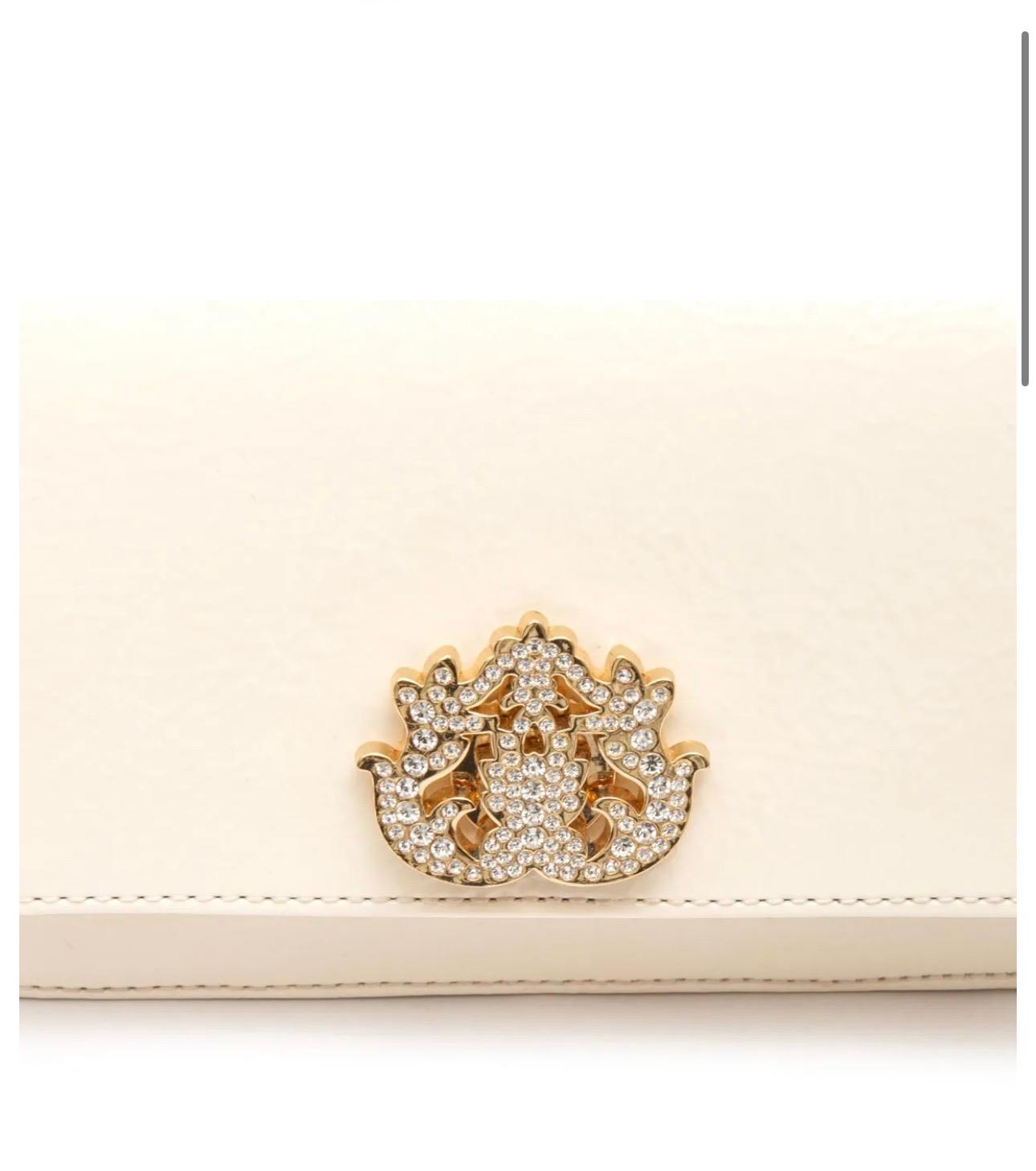 FOREVER IN LOVE VANILLA GLOSS LEATHER CLUTCH CRYSTAL/GOLD CLASP
